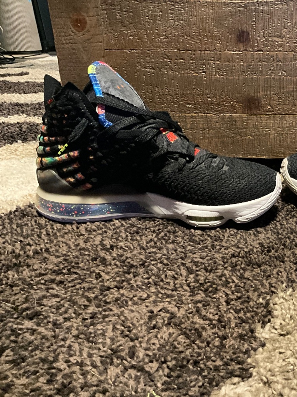 Nike LeBron 17 James Gang